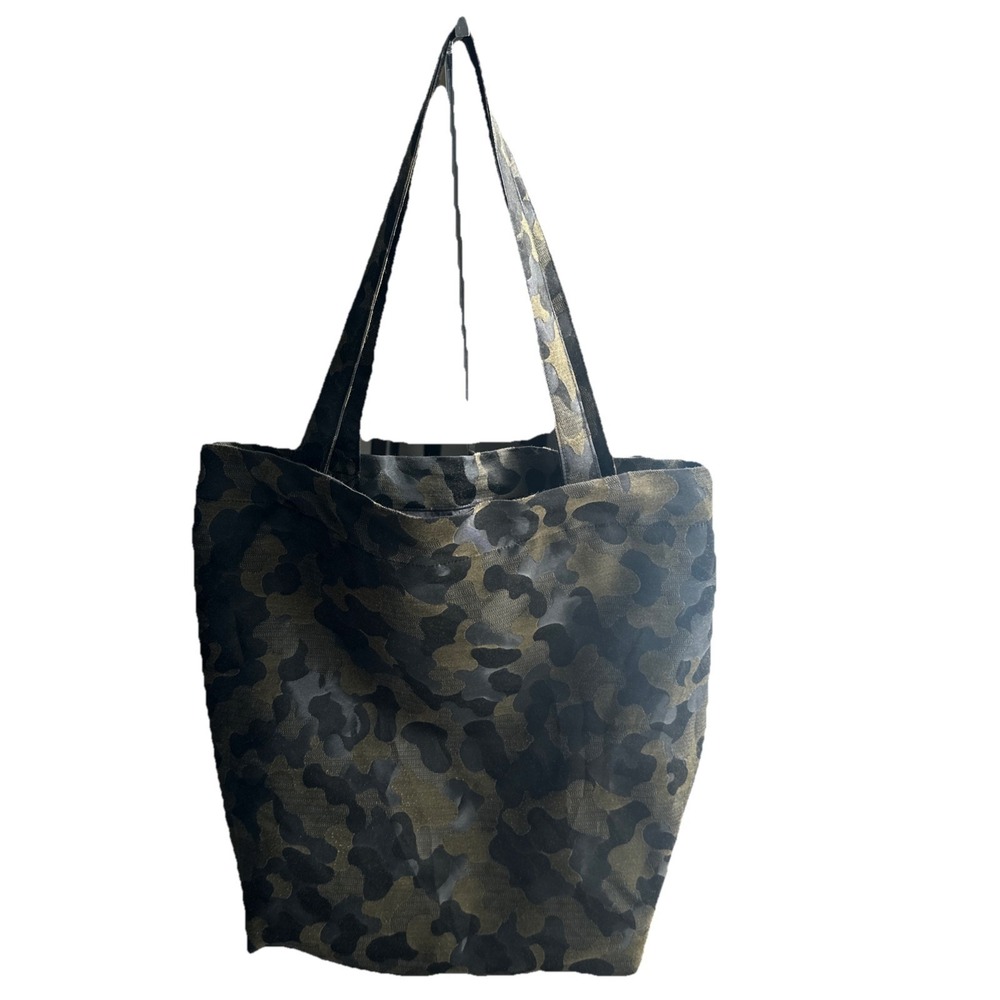 Zara Women's Black & Green Camouflage Print Nylon Interior Pocket Tote Bag
